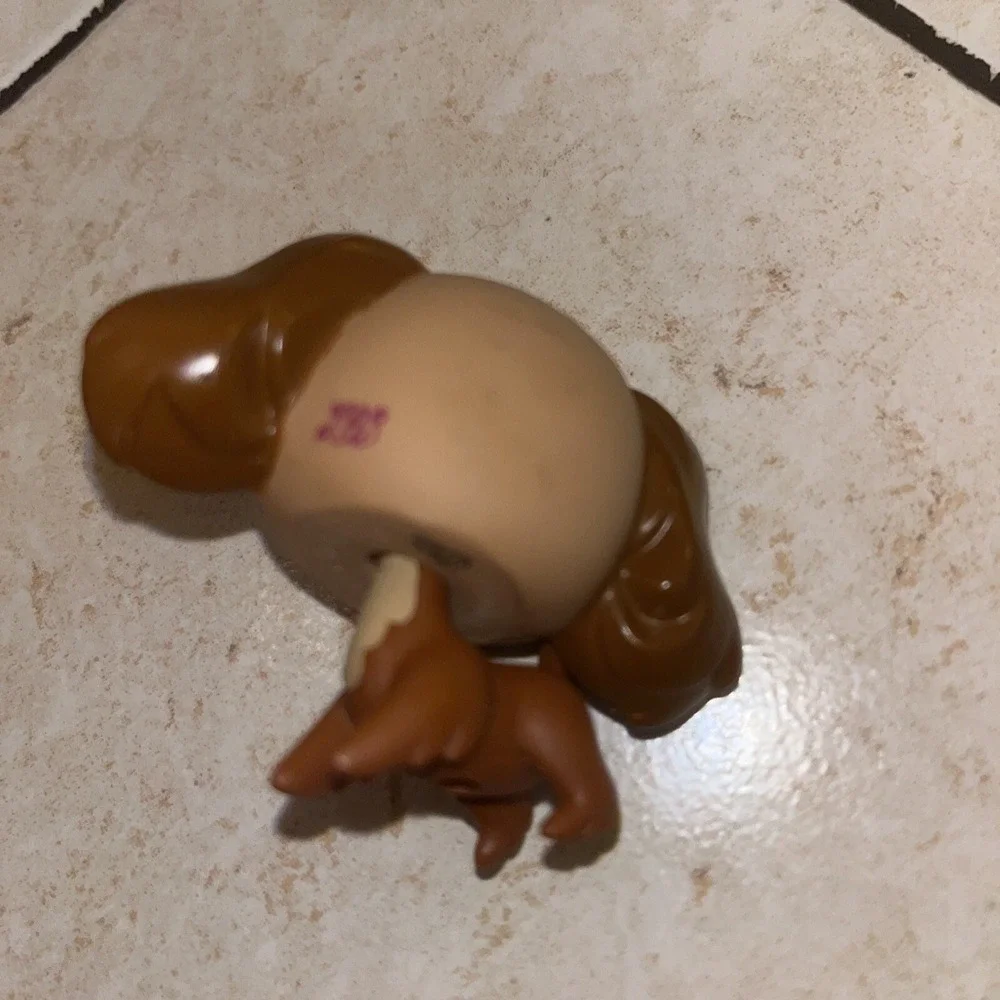 Littlest Pet Shop Brown and White Cocker Spaniel Dog Green Eyes Sprinkles #3289